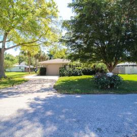 Charming 2 BR home minutes from Siesta Key beaches - Destination Paradise