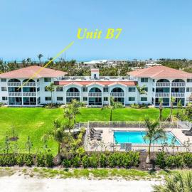Sanibel Island condo steps from the beach - Breakers West B7, hotel a Ybel
