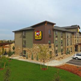 My Place Hotel-Loveland, CO, hótel í Loveland