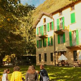 Montino Coliving – hotel w mieście Oggebio