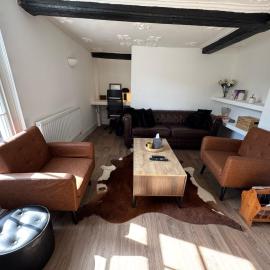 Rustic Elegance Town Centre Flat