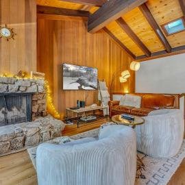Chinquapin Condo Retreat - Walk to the Lake, hotel in Tahoe City