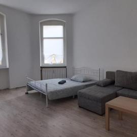 Beautiful apartment for 5-7 guests, hotel em Zeitz