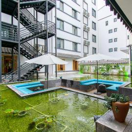 Gongxili-Yinjian Hotel, hotelli kohteessa Kunming