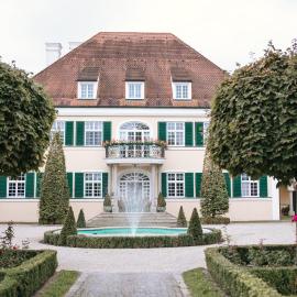 Gut Altholz Landhotel und Restaurant Hutter, hotel v destinaci Plattling