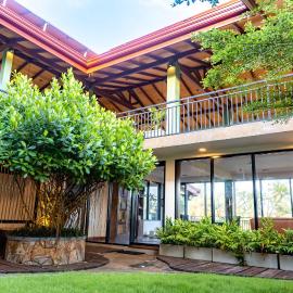 Marine Sky Apartment, hotelli kohteessa Maggona West