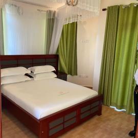Greenyard Beach Hotel, hotel a Nkumba