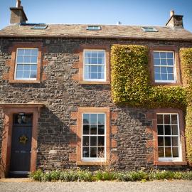 Starbright Cottage, hotelli kohteessa Peebles
