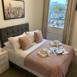 Charming 2- Bedroom Apartment