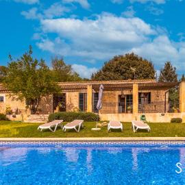 Villa Aubons by Slow Villas