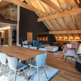 Central, Luxury, Chalet-Style Penthouse Apartment, ξενοδοχείο στο Ένγκελμπεργκ