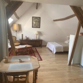 Grand studio lumineux à 10 min de Compiègne, hotel a Baugy