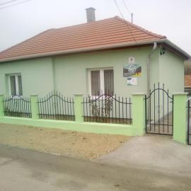 KOÓS VENDÉGHÁZ, hotel a Uppony