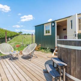 Hot Tub Retreat - Otium Wine Estate