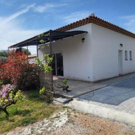 Jolie maison neuve entre mer et colline en Provence