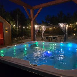 Domki Bory Tucholskie - Kurs na wypoczynek, hotel in Osieczna