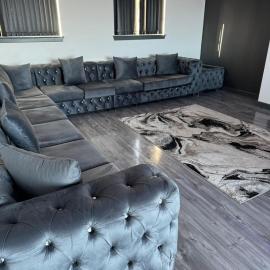 Waterfront luxury apartment, hotel in Kinghorn