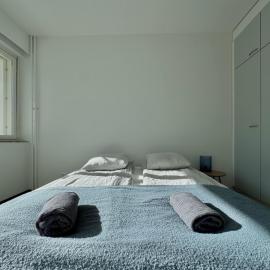 Stay with locals - Shared Apartment Homestay, hotel in Helsinki