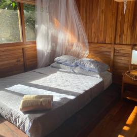 Casa Teka a Peaceful Stay Near Beach and Town, Hotel in Cocles