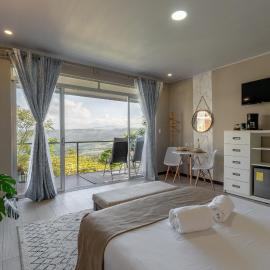 House of Turri Suite Views Terrace & Jacuzzi、Verbena Norteのホテル