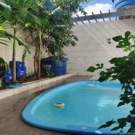 Casa com piscina e ar condicionado, hotel em Seabra