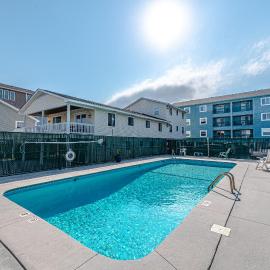 Hang Ten Hideaway, pool, Condo, Parking - 6 person max occupancy, hotel a Carolina Beach