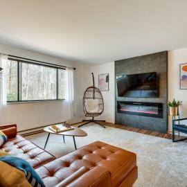 Serenity Grove Game Room Fire Pit Dog Friend, hotel a Pocono Pines