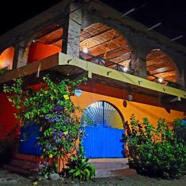 Casa Paraiso Escondido #50, отель в городе Пеньита-де-Хальтемба
