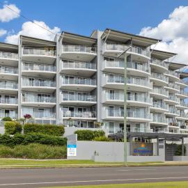 Tingeera Beachfront Apartments