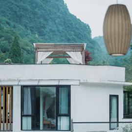 青城山喜遇安下私汤民宿، فندق في دوجيانغيان
