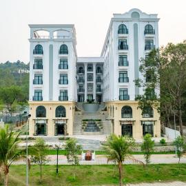 Belliss Hotel Đại Lải, hotel v destinácii Phúc Yên