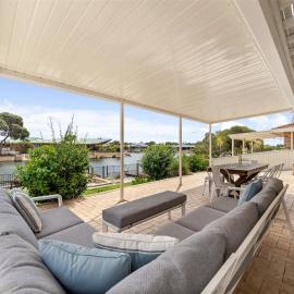 Canal viewPrivate JettyFamily-Pet Friendly