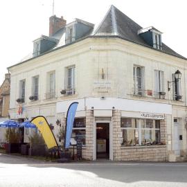 Le Perroquet Bleu, хотел в La Chapelle-Blanche-Saint-Martin