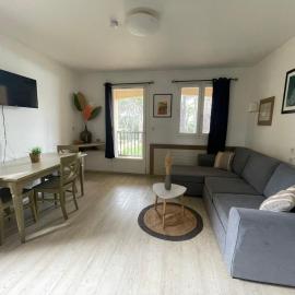 Appartement Piscine et pinede - Wifi