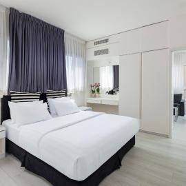 Best Western Regency Suites