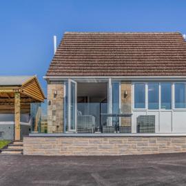 Brumlea Farm Cottage Bonsall, Rural Country stay for family and friends, hotel in Bonsall