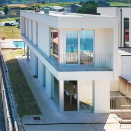 AG Villa Razo Deluxe, con piscina y playa a 400m