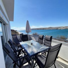 Apartment Perla, hotel u gradu Dinjiška