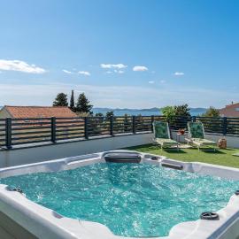 Pet Friendly Home In Drage