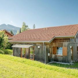 Ferienhaus Fuchsweg im Feriendorf Reichenbach F24a, хотел в Неселванг