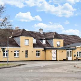 Knudstrup Kro & Hotel, hotel a Kjellerup