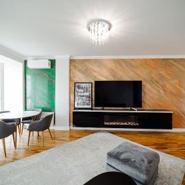Modern 2BR Stunning Park View, hotelli kohteessa Chişinău