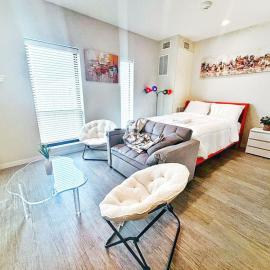 Zesty Orange Abode (438)