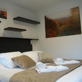 Aux 500 Diables Eco Lodge - Hotel, hotel din Chambon-sur-Lac