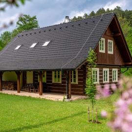 Roubenka pod hradem Kokořín, hotel u gradu 'Kaninský Dŭl'