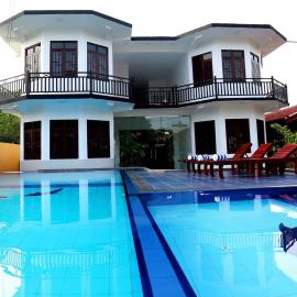 Mamma Raji Hotel - Freedom Paradise