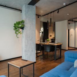 Carlo Apartments