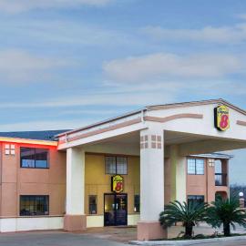 Super 8 by Wyndham San Antonio/Riverwalk Area, hotel di San Antonio