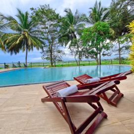 Flamingo Lake Resort Tissamaharama, hotel in Modakandiya