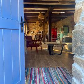 Ta Petrina Cottage, hotel a Selishte